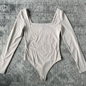 Worn Once - Aritzia Original Contour Squareneck Bodysuit